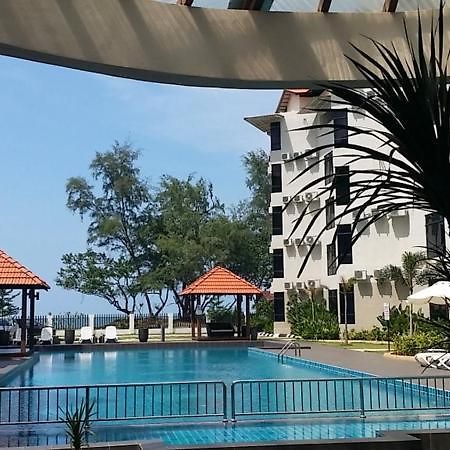 Samsuria Beach Resort & Residence Cherating Buitenkant foto
