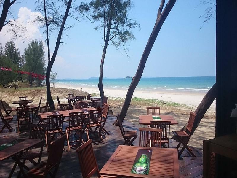 Samsuria Beach Resort & Residence Cherating Buitenkant foto