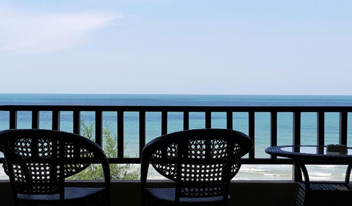 Samsuria Beach Resort & Residence Cherating Buitenkant foto