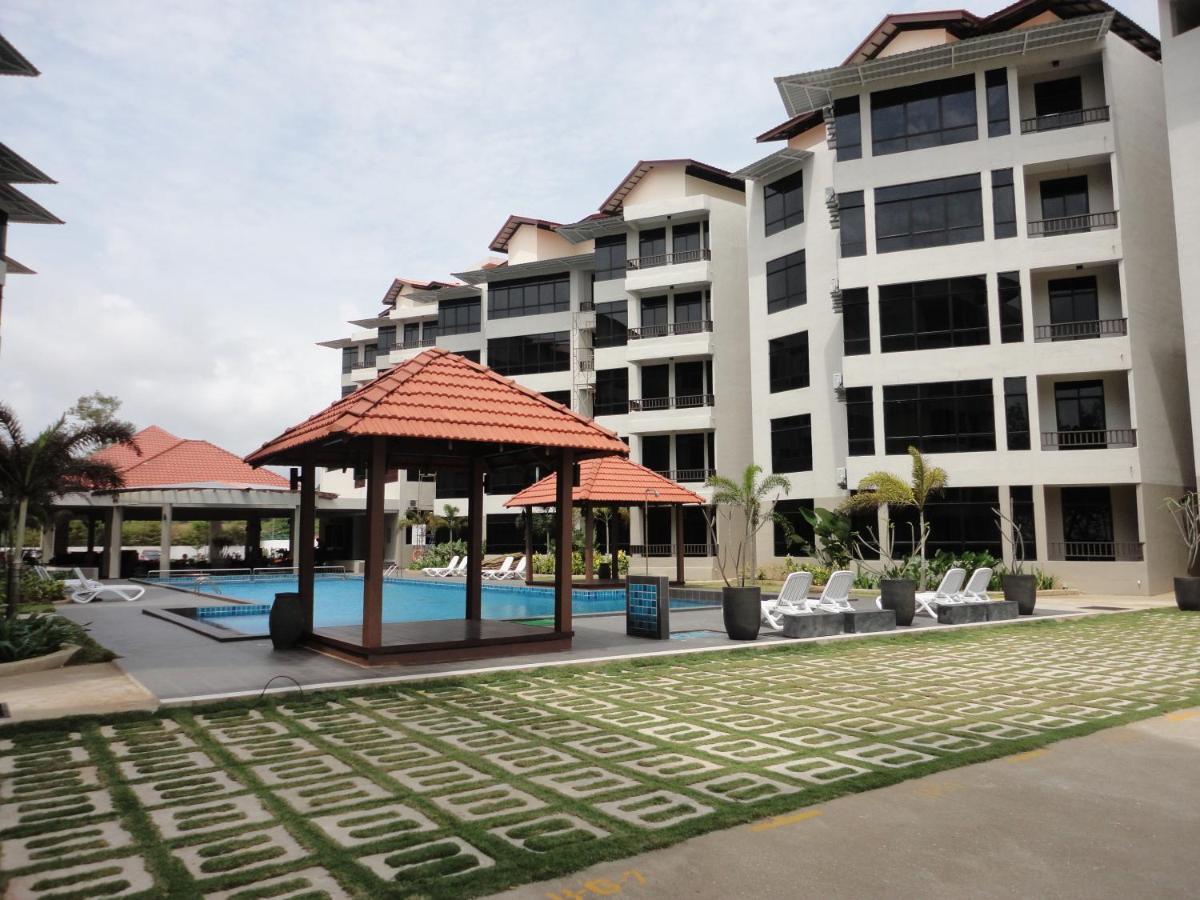 Samsuria Beach Resort & Residence Cherating Buitenkant foto